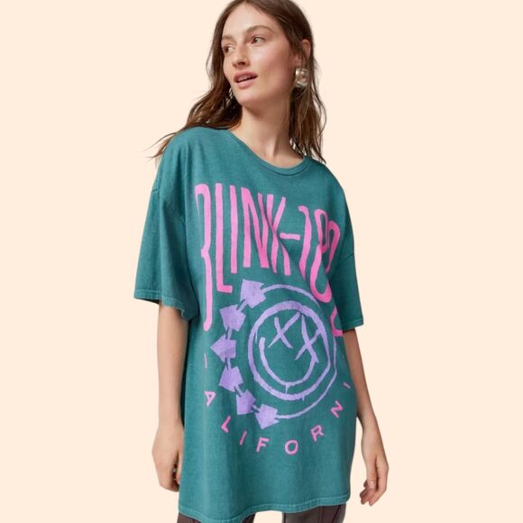 Blink 182 Oversized T-Shirt - Picture 1 of 5
